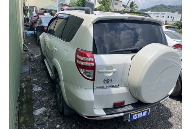 Toyota RAV4  第3張相片
