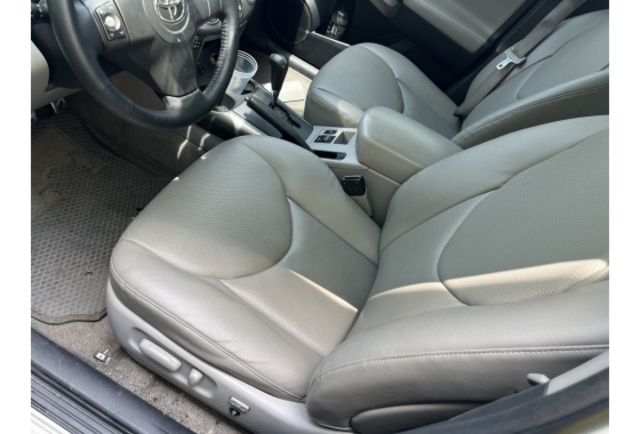 Toyota RAV4  第6張相片