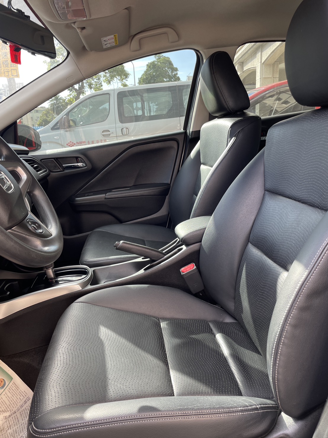 2017年CITY VTI-S 1.5 原版件/認證車/里程保證/代步車  第6張相片