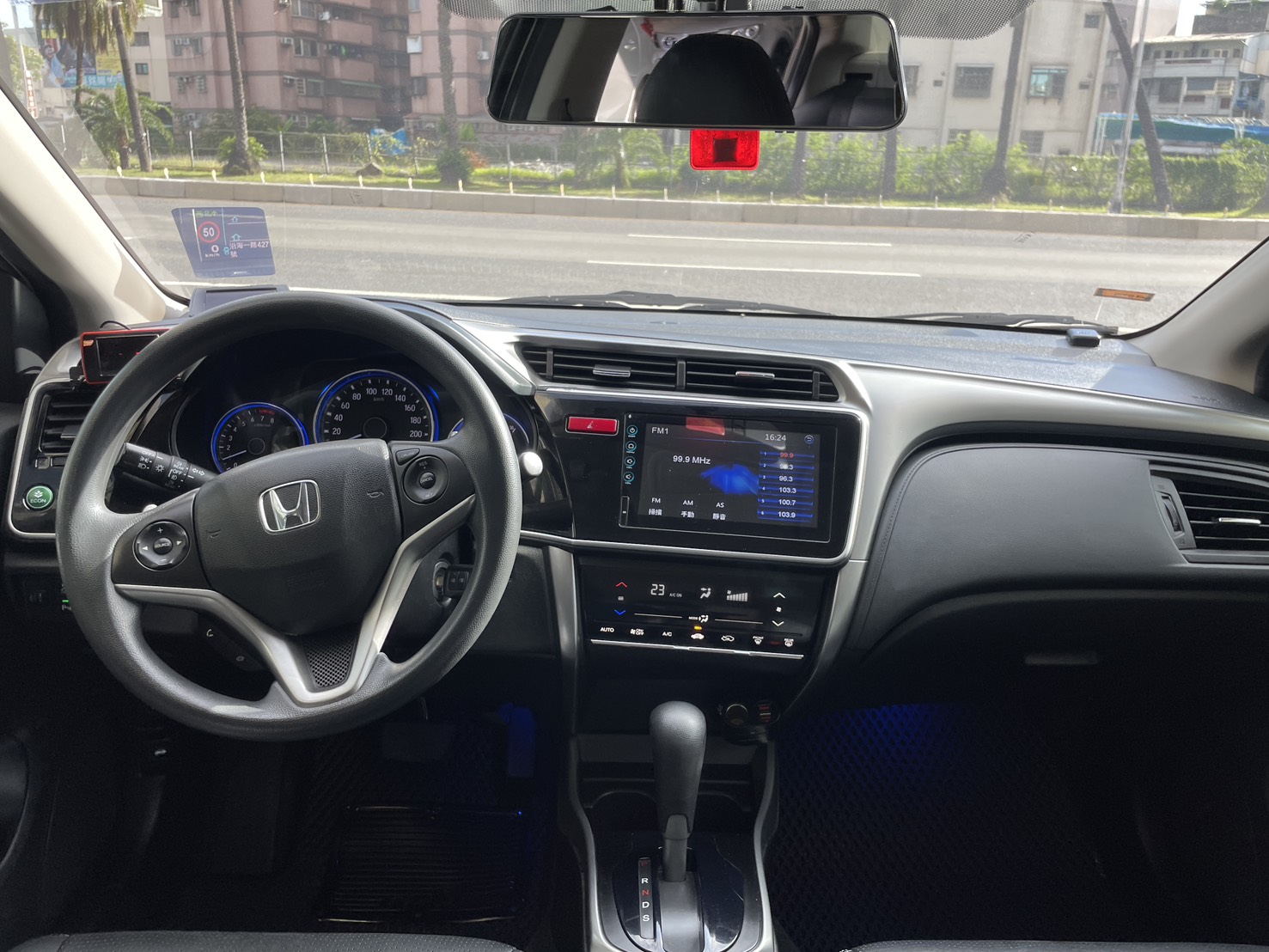 2017年CITY VTI-S 1.5 原版件/認證車/里程保證/代步車  第8張相片