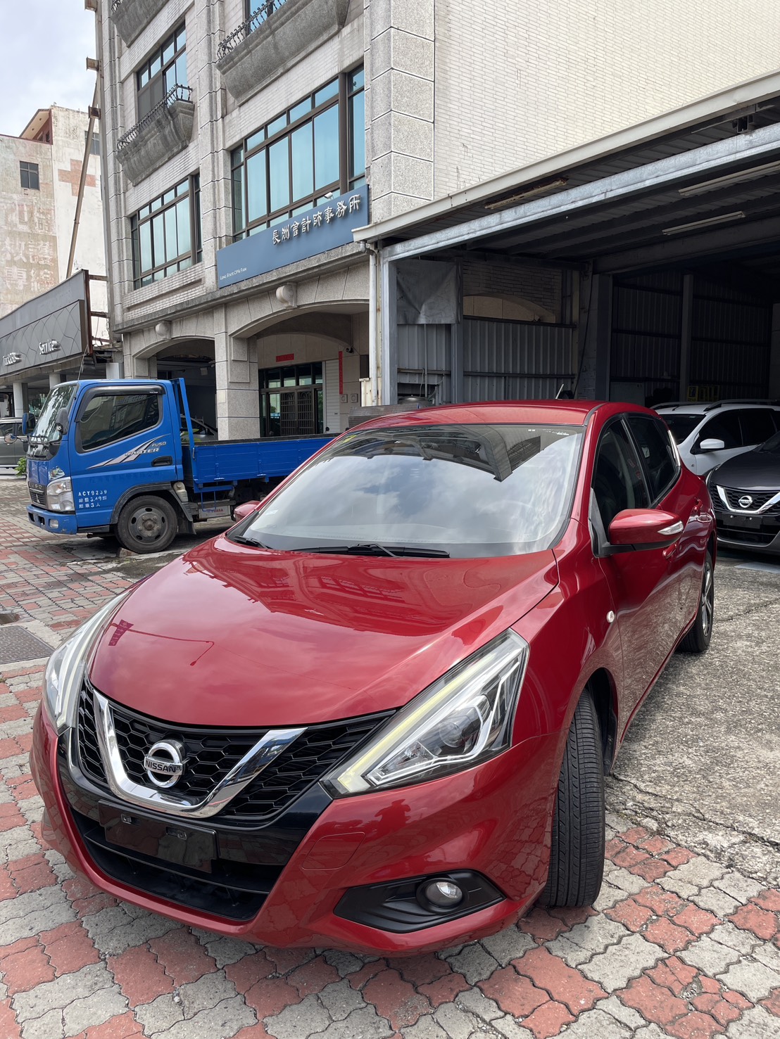 2017年i-Tiida 僅跑5萬多公里 原版件 原廠保養 一手車認證車 里程保證 實車實價   第1張相片