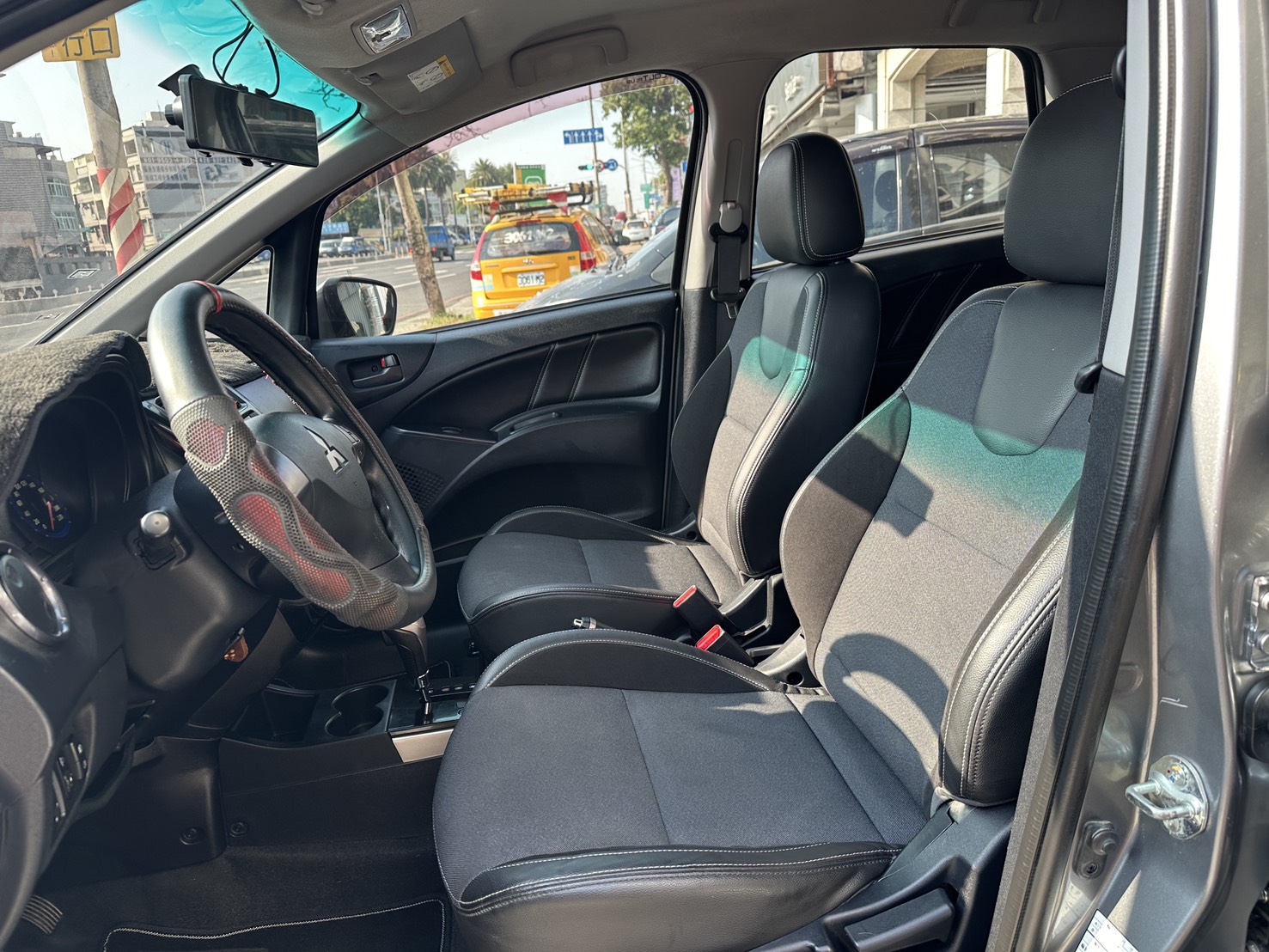 2019年Colt plus 原廠保養 里程保證。  第11張相片