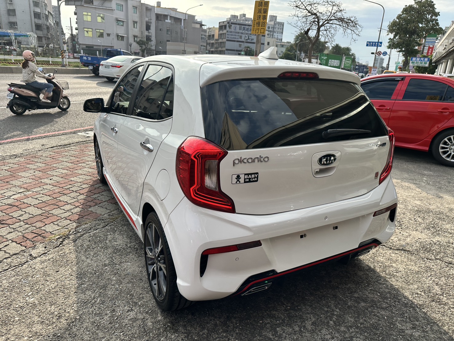 2021年KIA Picanto-GT版 1.2 五門小車 代步車 大學生代步車   第3張相片