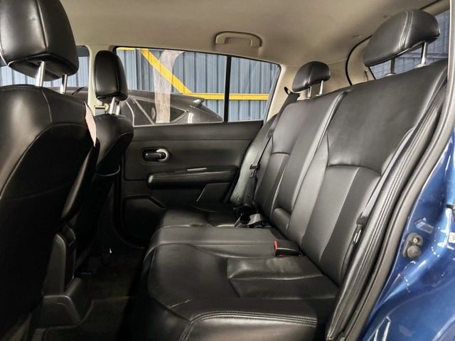Nissan Tiida  第2張相片