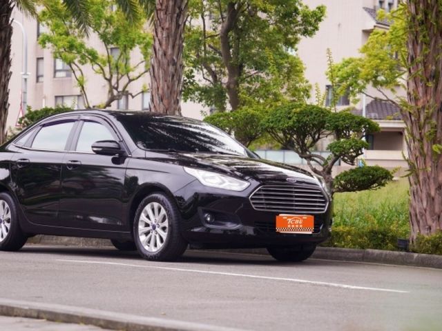 2019年 Ford Escort 1.5  第1張相片