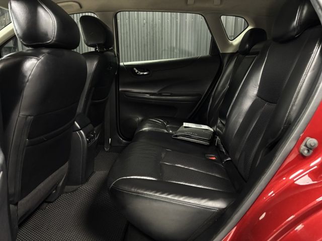 Nissan Tiida  第12張相片