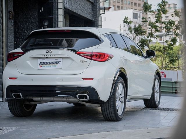 Infiniti Q30  第4張相片