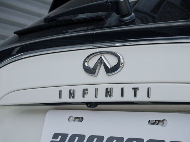 Infiniti Q30  第5張相片