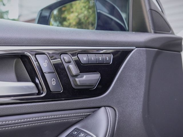 Infiniti Q30  第12張相片