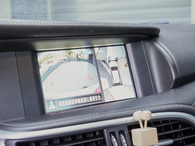 Infiniti Q30  第16張相片