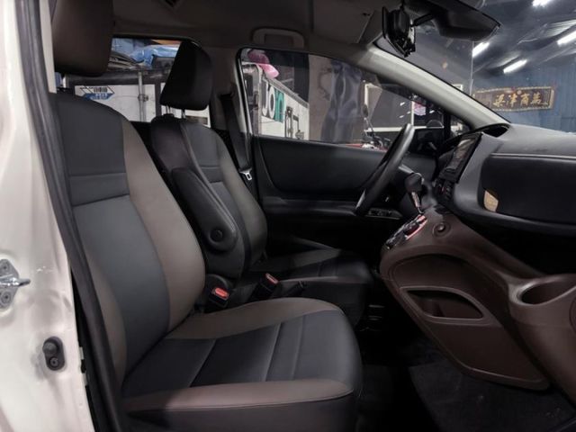 Toyota SIENTA  第3張相片