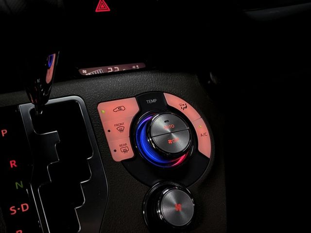 Toyota SIENTA  第8張相片