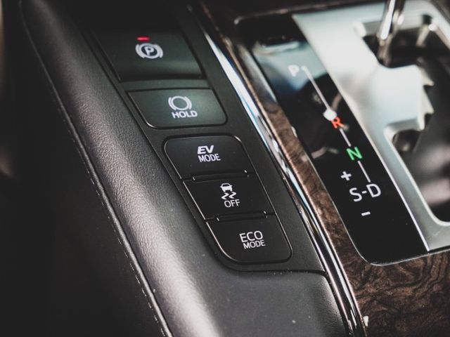 2021 Toyota Alphard 2.5 油電  第15張相片