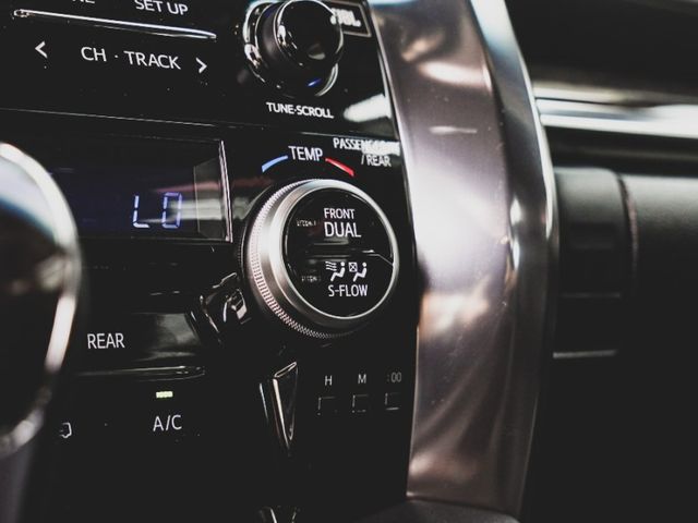 2021 Toyota Alphard 2.5 油電  第16張相片