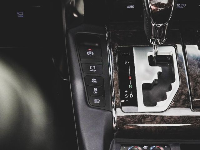 2021 Toyota Alphard 2.5 油電  第23張相片