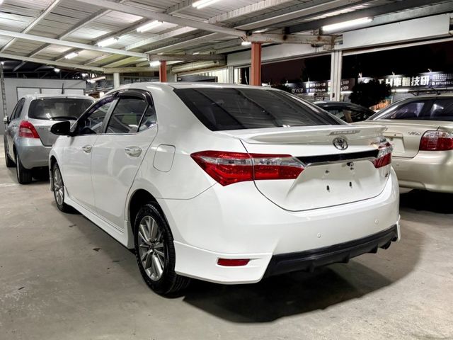 Toyota ALTIS  第8張相片