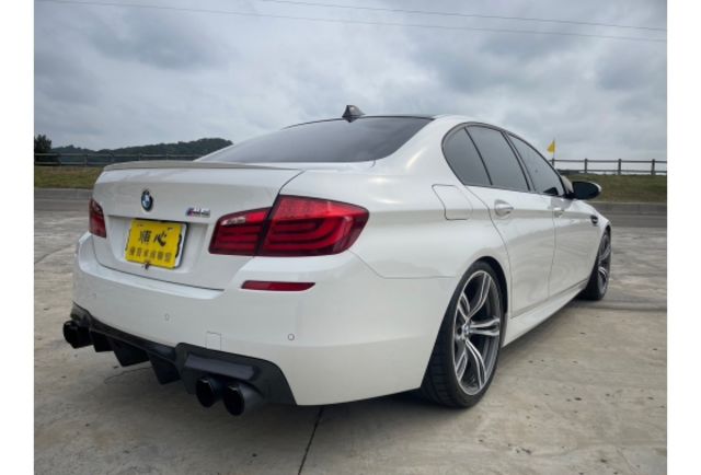 BMW M5  第5張相片