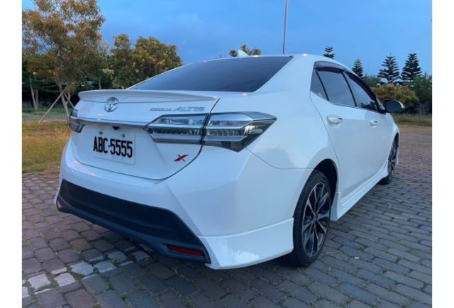 Toyota ALTIS  第4張相片
