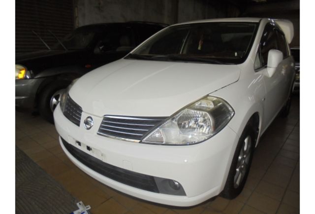 Nissan TIIDA  第1張相片