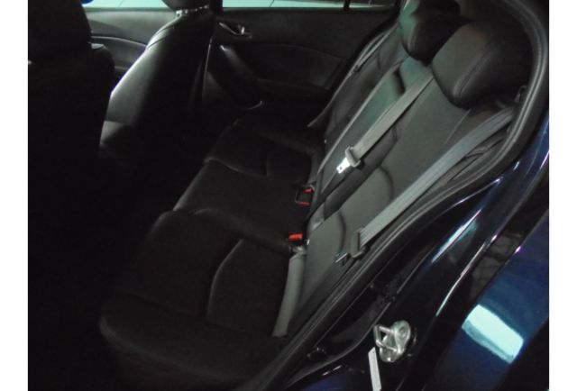 Mazda MAZDA3  第5張相片