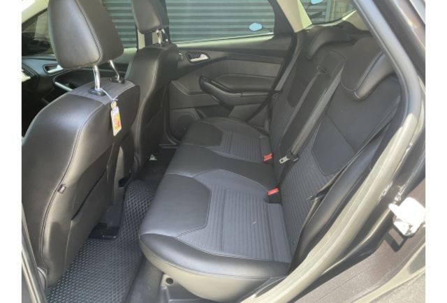 Ford FOCUS  第10張相片