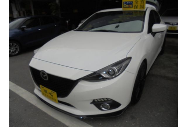 Mazda MAZDA3  第1張相片