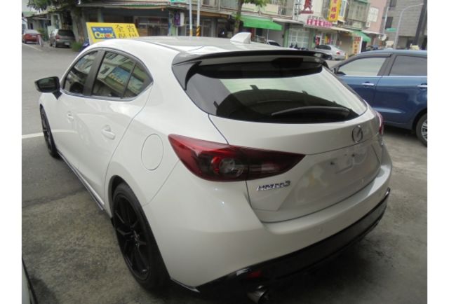Mazda MAZDA3  第5張相片