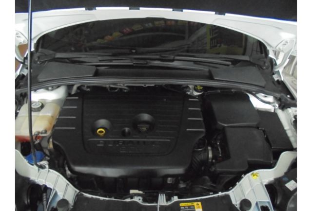 Ford FOCUS  第9張相片
