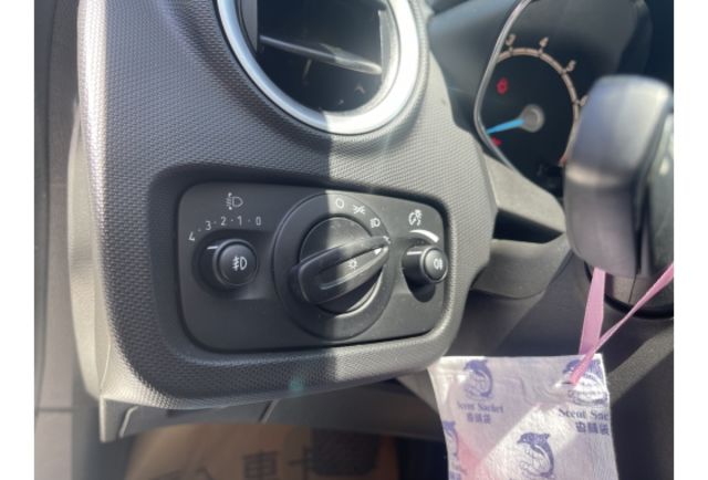 Ford FIESTA  第10張相片