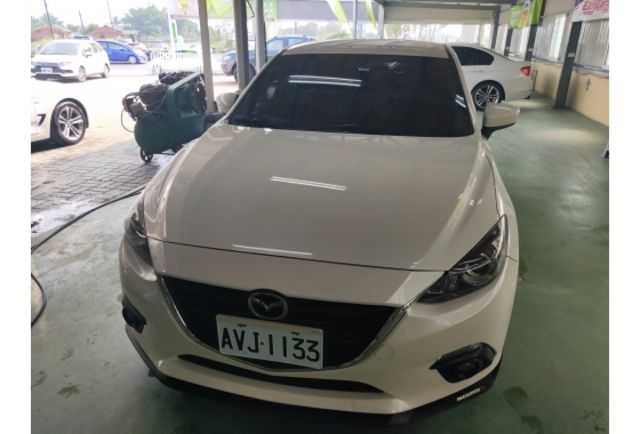 Mazda MAZDA3  第1張相片