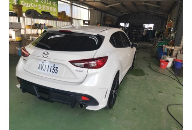 Mazda MAZDA3  第4張相片