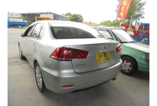 Mitsubishi FORTIS  第4張相片