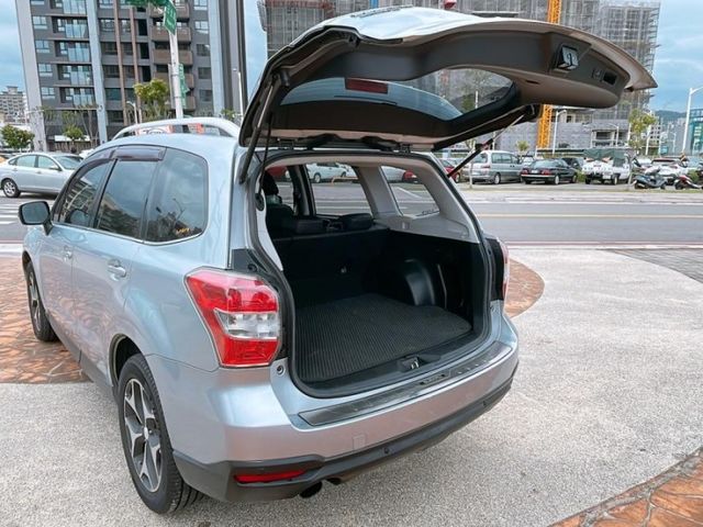Subaru Forester  第10張相片