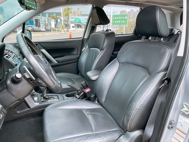 Subaru Forester  第14張相片