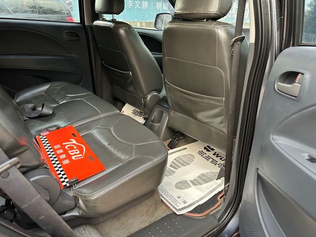 Mitsubishi Zinger  第9張相片