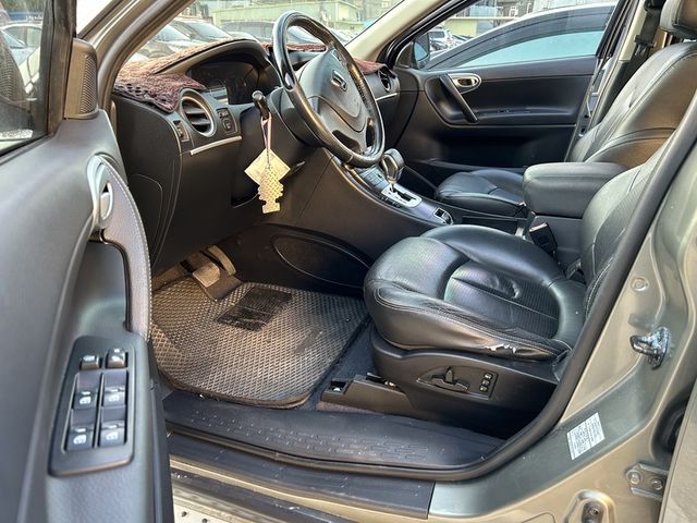 Luxgen U7 Turbo  第7張相片