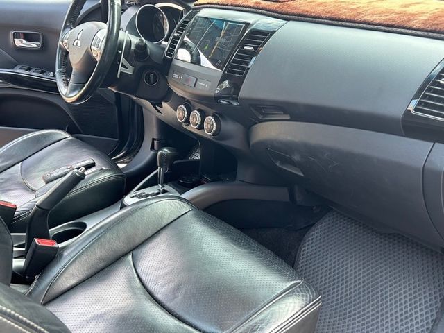 Mitsubishi Outlander  第11張相片