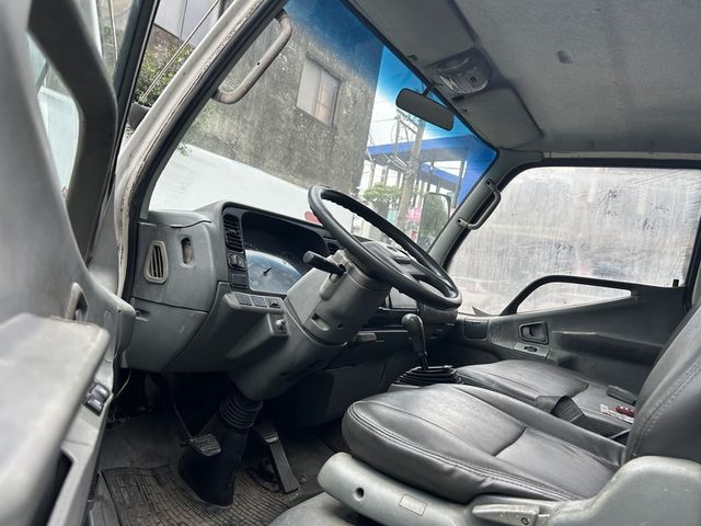 Mitsubishi Canter  第6張相片