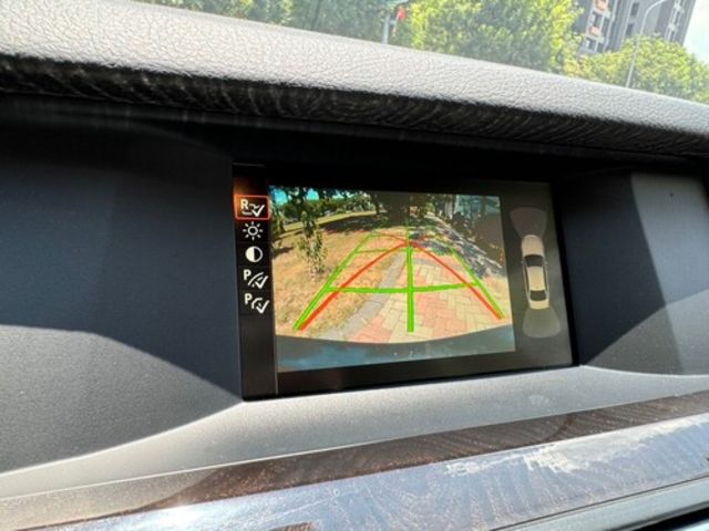 BMW寶馬 520D  第9張相片