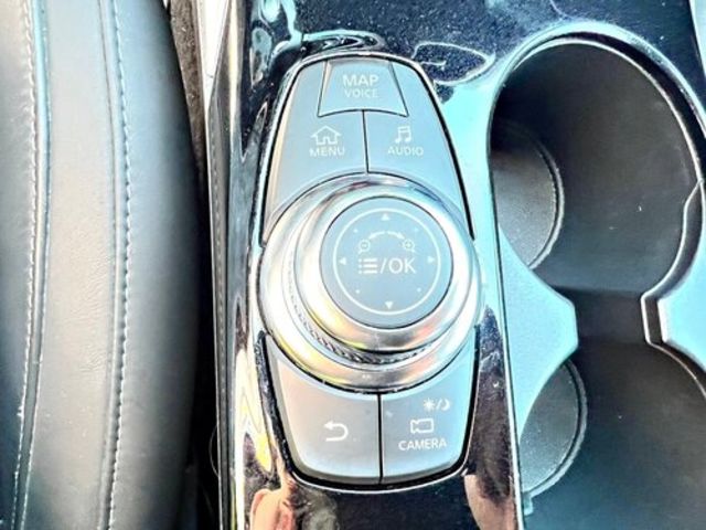 INFINITI無限 Q30  第8張相片