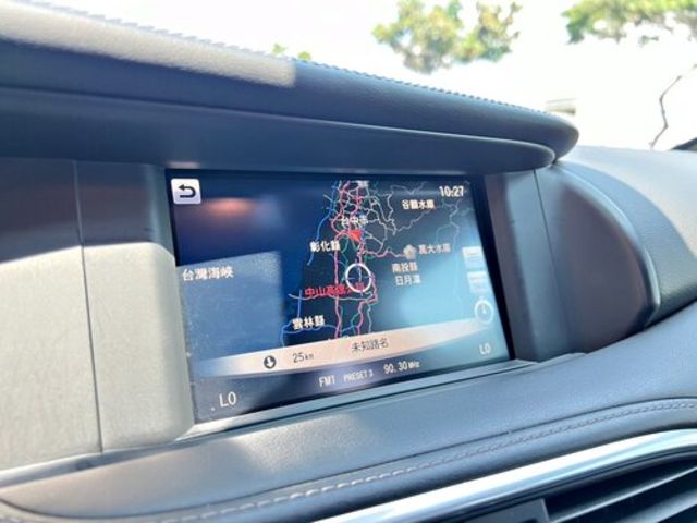 INFINITI無限 Q30  第13張相片