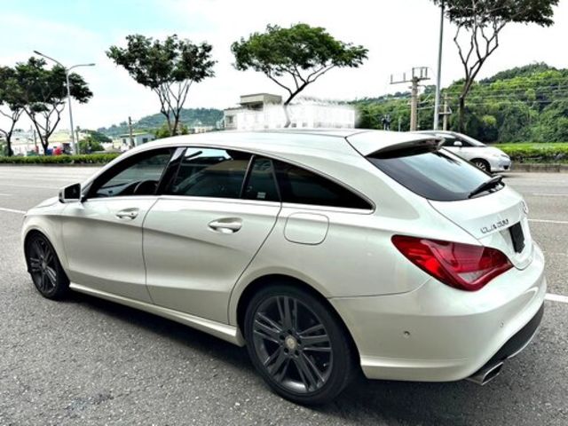 M-BENZ賓士 CLA200 SHOOTING BRAKE  第3張相片