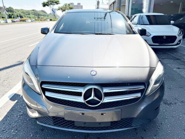 M-BENZ賓士 A200  第2張相片