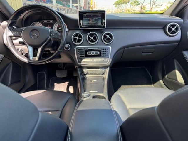 M-BENZ賓士 A200  第7張相片
