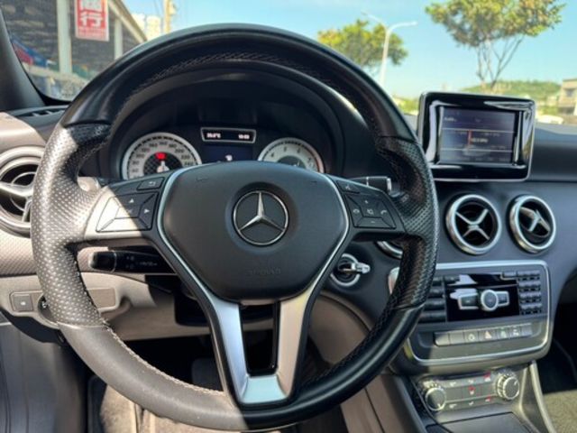 M-BENZ賓士 A200  第8張相片