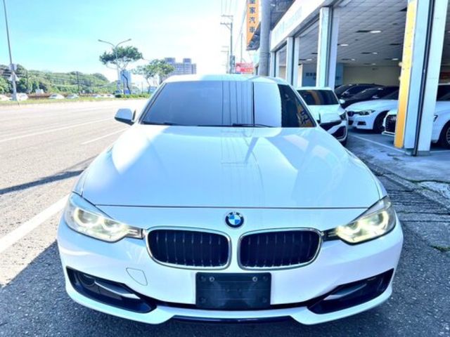 BMW寶馬 320I  第2張相片