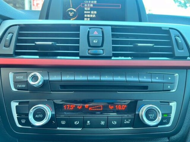 BMW寶馬 320I  第11張相片