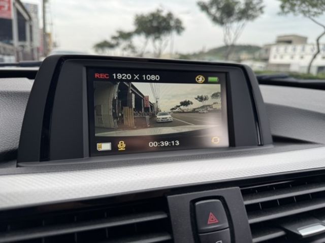 BMW寶馬 320I GT  第15張相片