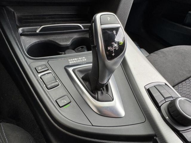 BMW寶馬 320I GT  第18張相片