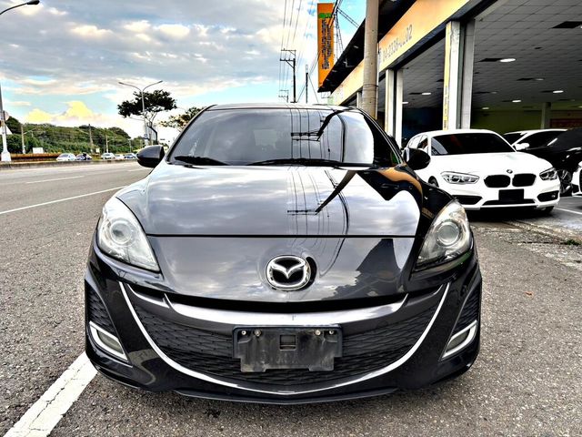 MAZDA馬自達 MAZDA 3  第2張相片